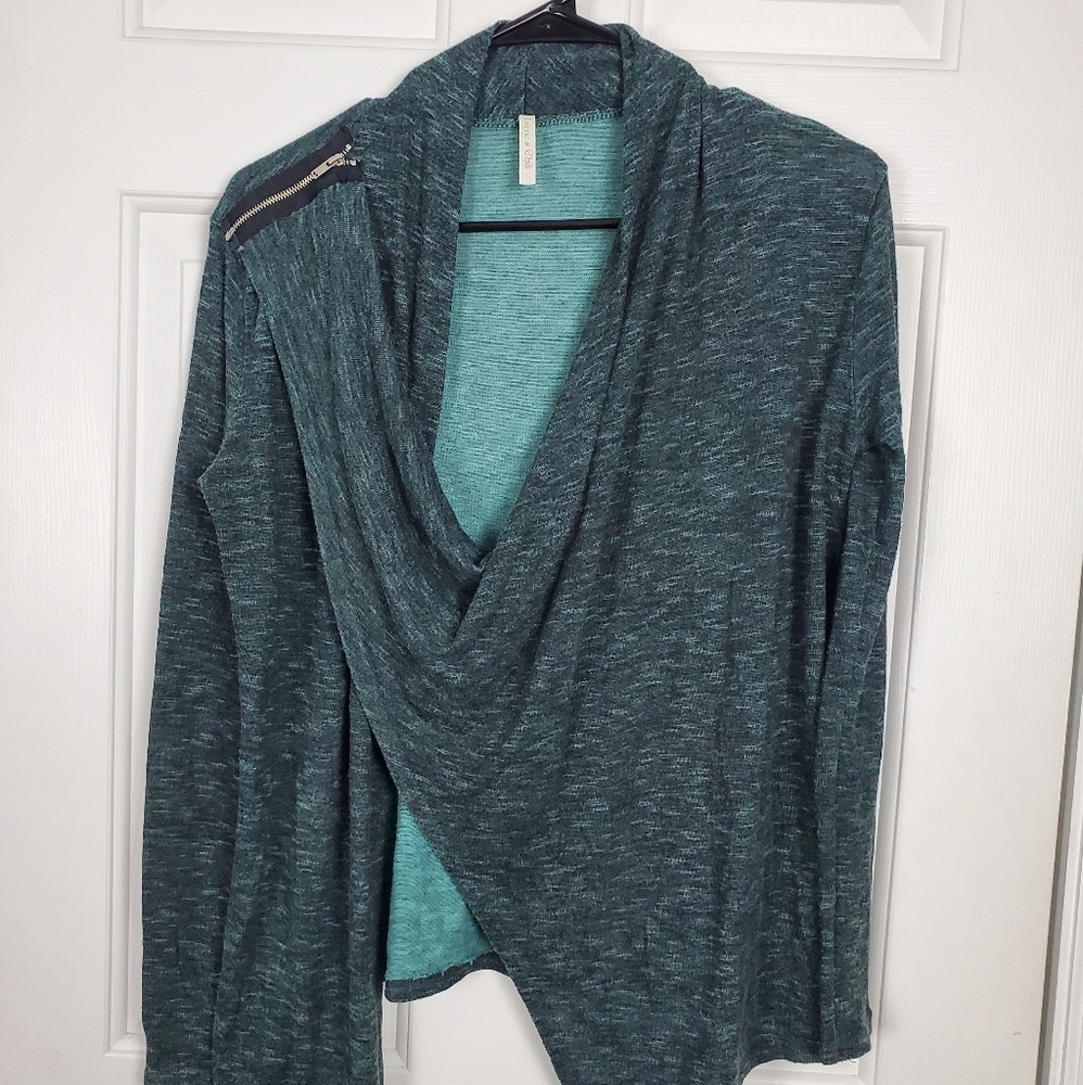Heathered green cardigan with zipper closure